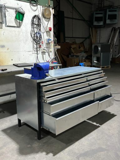 bespoke tool box & work bench